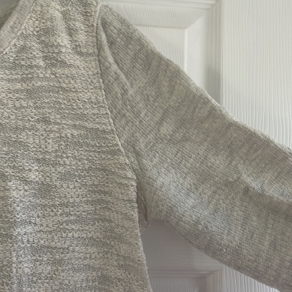 Lou & Grey Heathered Light Weight Crew Neck Sweater - Picture 4 of 4